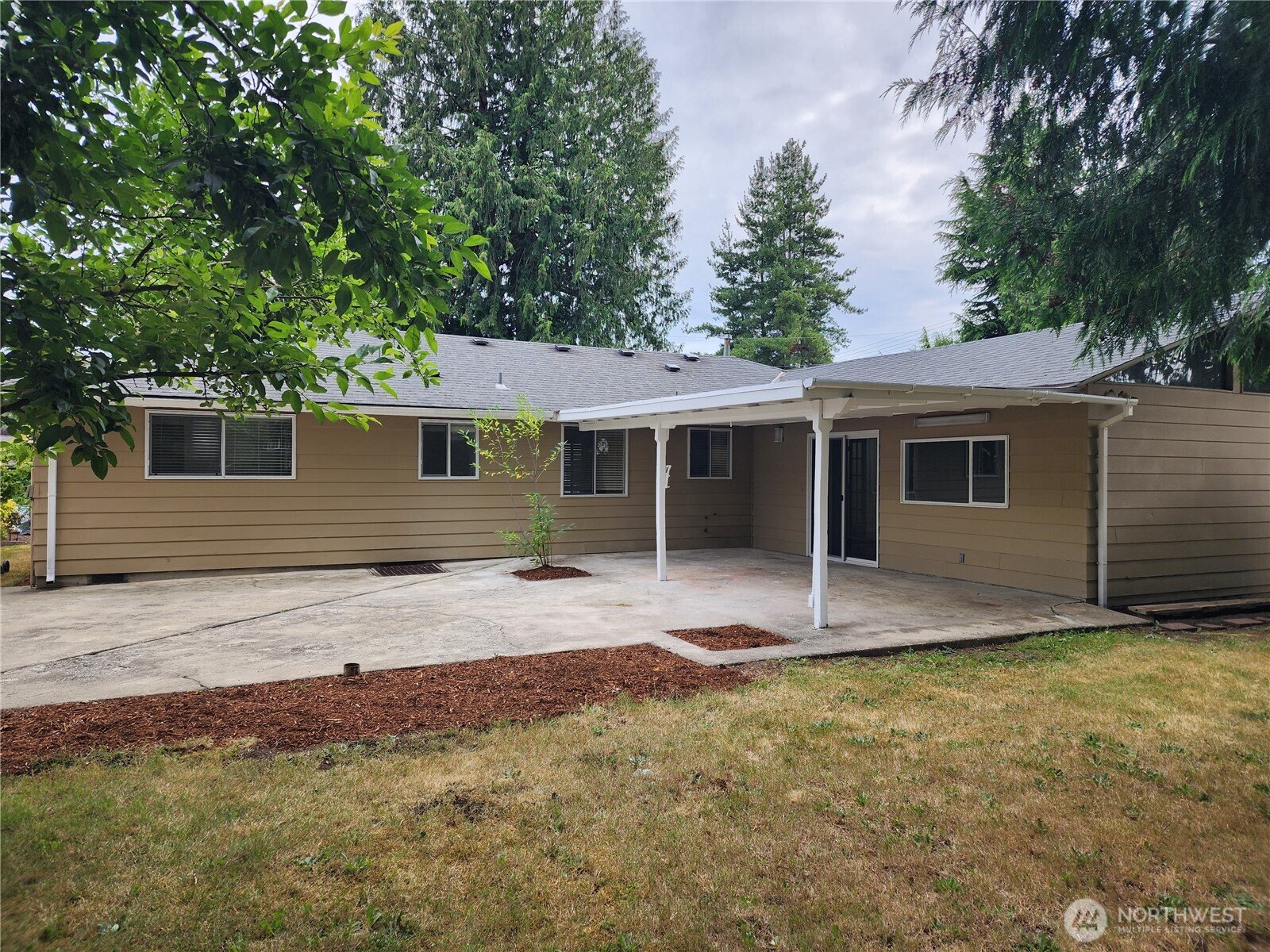8810 Northeast 187th Street Bothell, WA 98011 - Photo 36 of 40