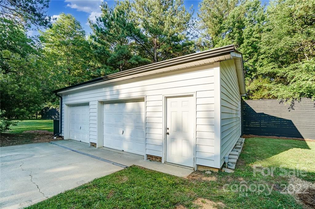9536 Brief Road Charlotte, NC 28227 - Photo 42 of 48 Gallery Image 42