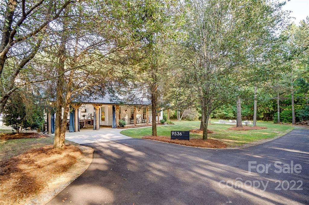 9536 Brief Road Charlotte, NC 28227 - Photo 6 of 48 Gallery Image 6