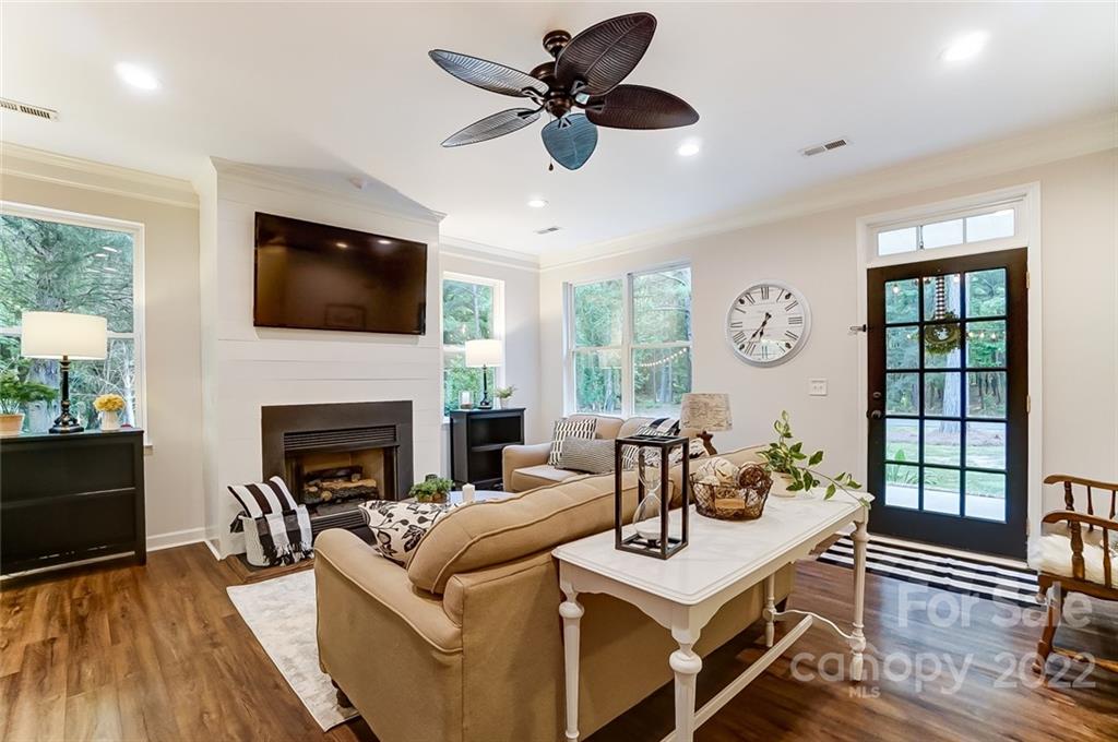 9536 Brief Road Charlotte, NC 28227 - Photo 10 of 48 Gallery Image 10