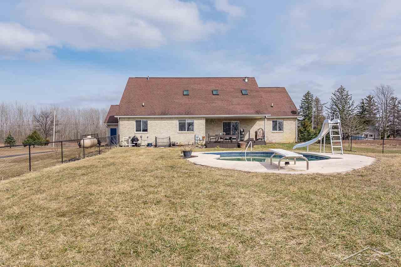 4771 North Graham Road Freeland, MI 48623 - Photo 5 of 30 31343544-5.JPG