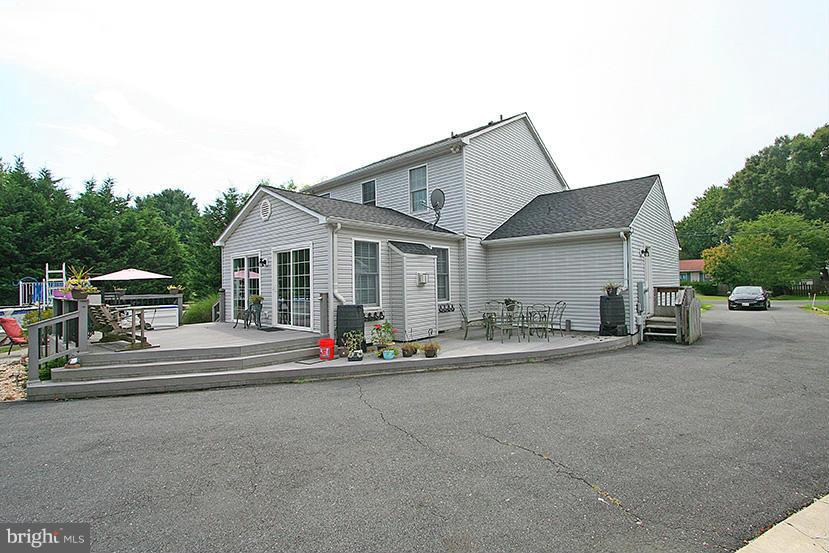 425 Calvert Road Stevensville, MD 21666 - Photo 6 of 23 Exterior (Rear)