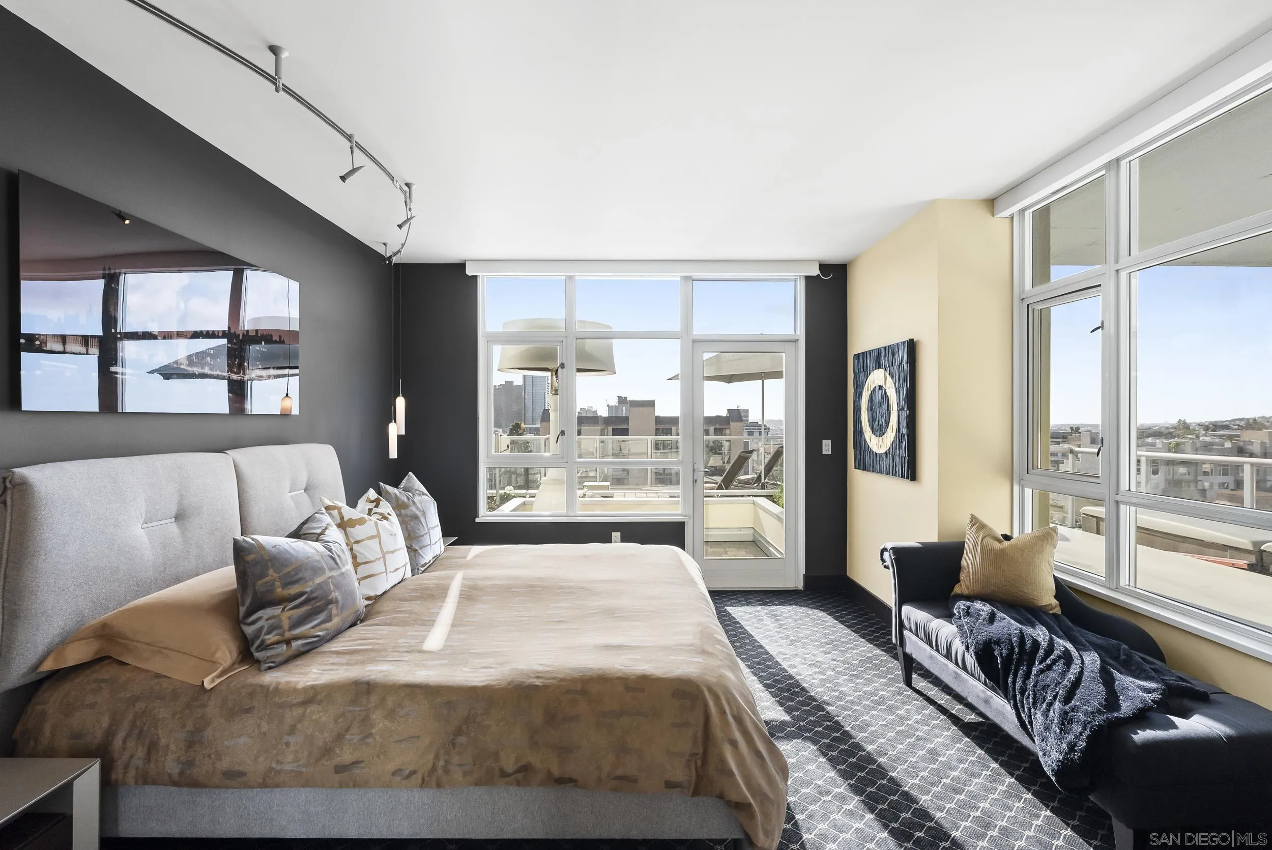 850 Beech Street, Unit 1205 San Diego, CA 92101 - Photo 43 of 66 a living room with furniture and a large window