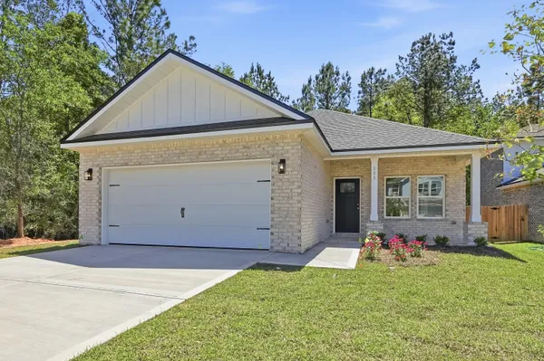 $299,500 | 111 Sandhill Court, Freeport, FL 32439