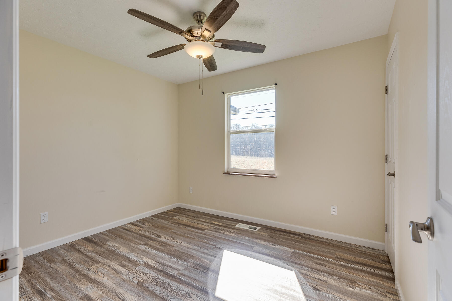 1739 South Allens Bridge Road Greeneville, TN 37743 - Photo 26 of 41 024