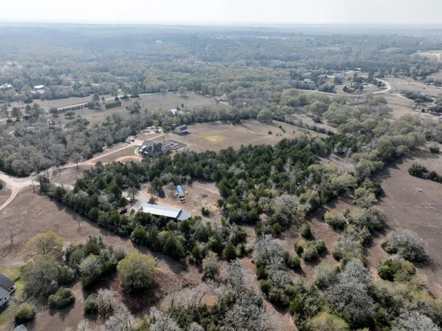 a house view with a outdoor space