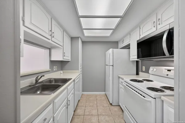 $1,200 | 11843 Braesview, Unit 2311, San Antonio, TX 78231