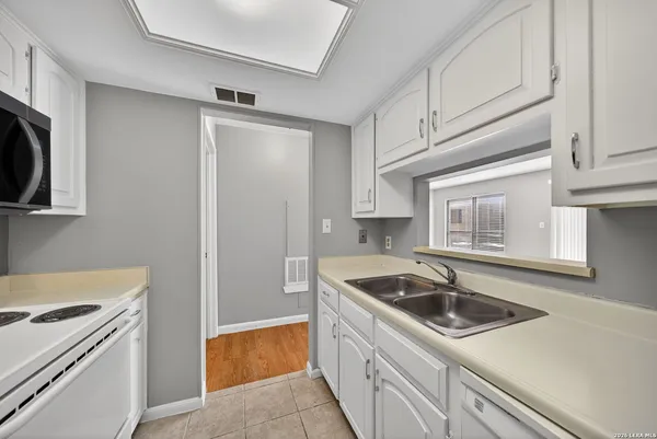 $1,200 | 11843 Braesview, Unit 2311, San Antonio, TX 78231