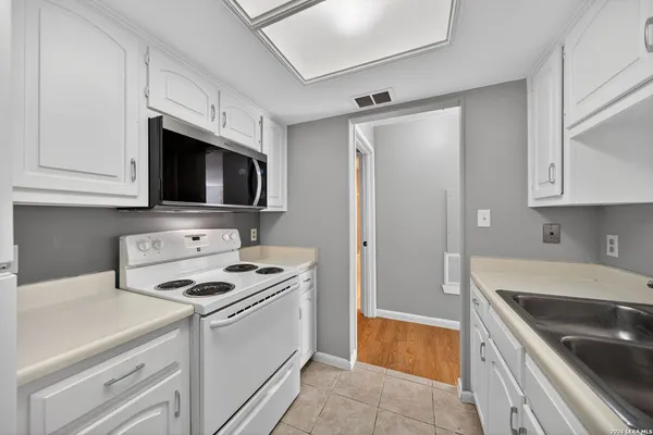 $1,200 | 11843 Braesview, Unit 2311, San Antonio, TX 78231