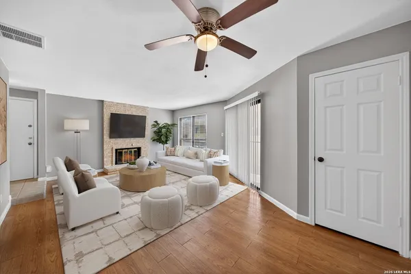 $1,200 | 11843 Braesview, Unit 2311, San Antonio, TX 78231