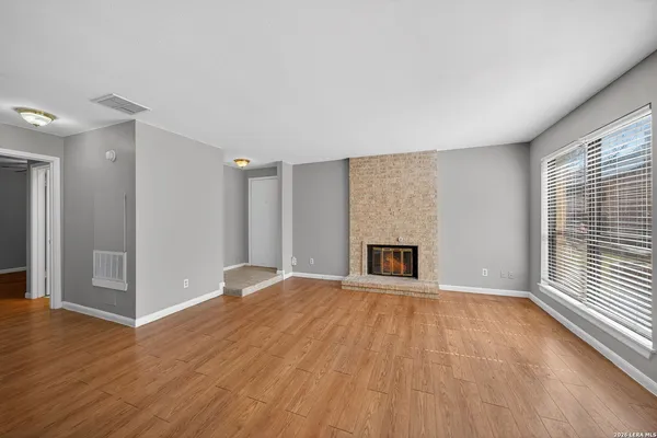 $1,200 | 11843 Braesview, Unit 2311, San Antonio, TX 78231