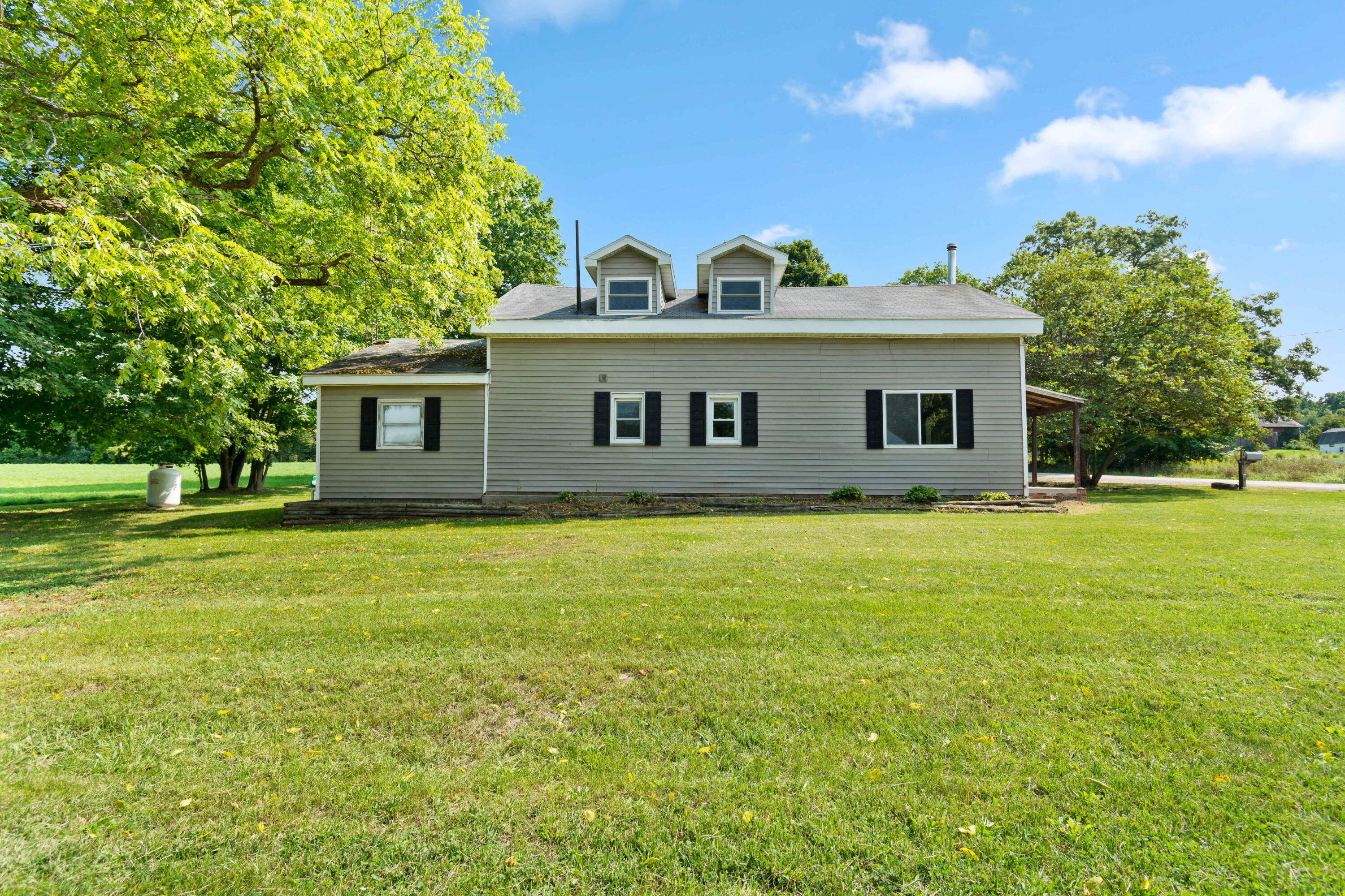 12000 Mercer Road Jerome, MI 49249 - Photo 4 of 31 4