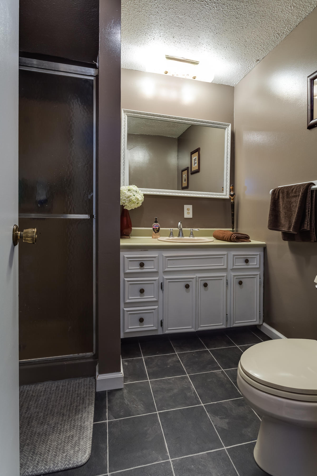 6117 Perry Road Knoxville, TN 37914 - Photo 22 of 40 Master Bath
