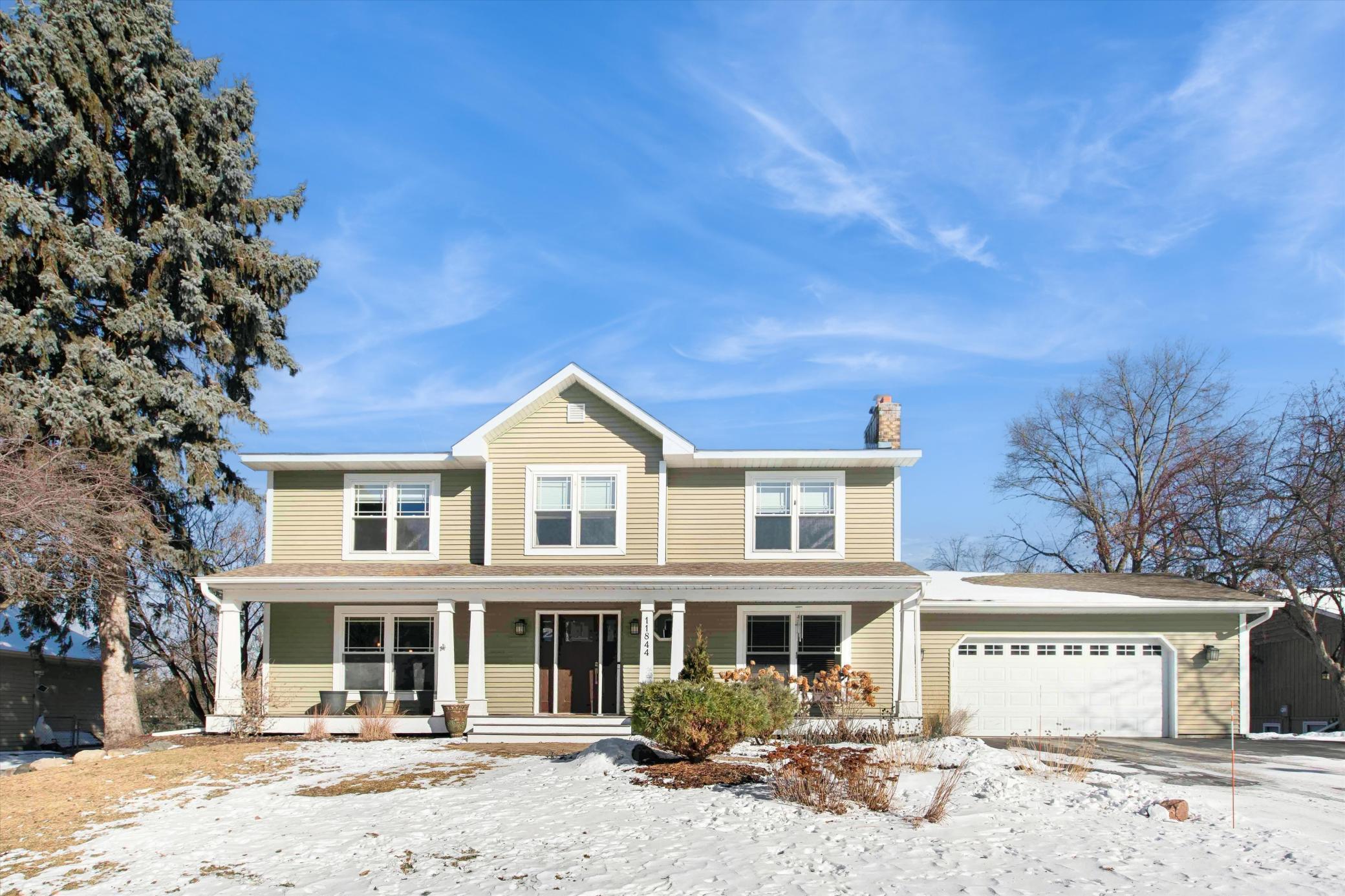 11844 Dunhill Road Eden Prairie, MN 55344 - Photo 1 of 38 Gallery Image 1