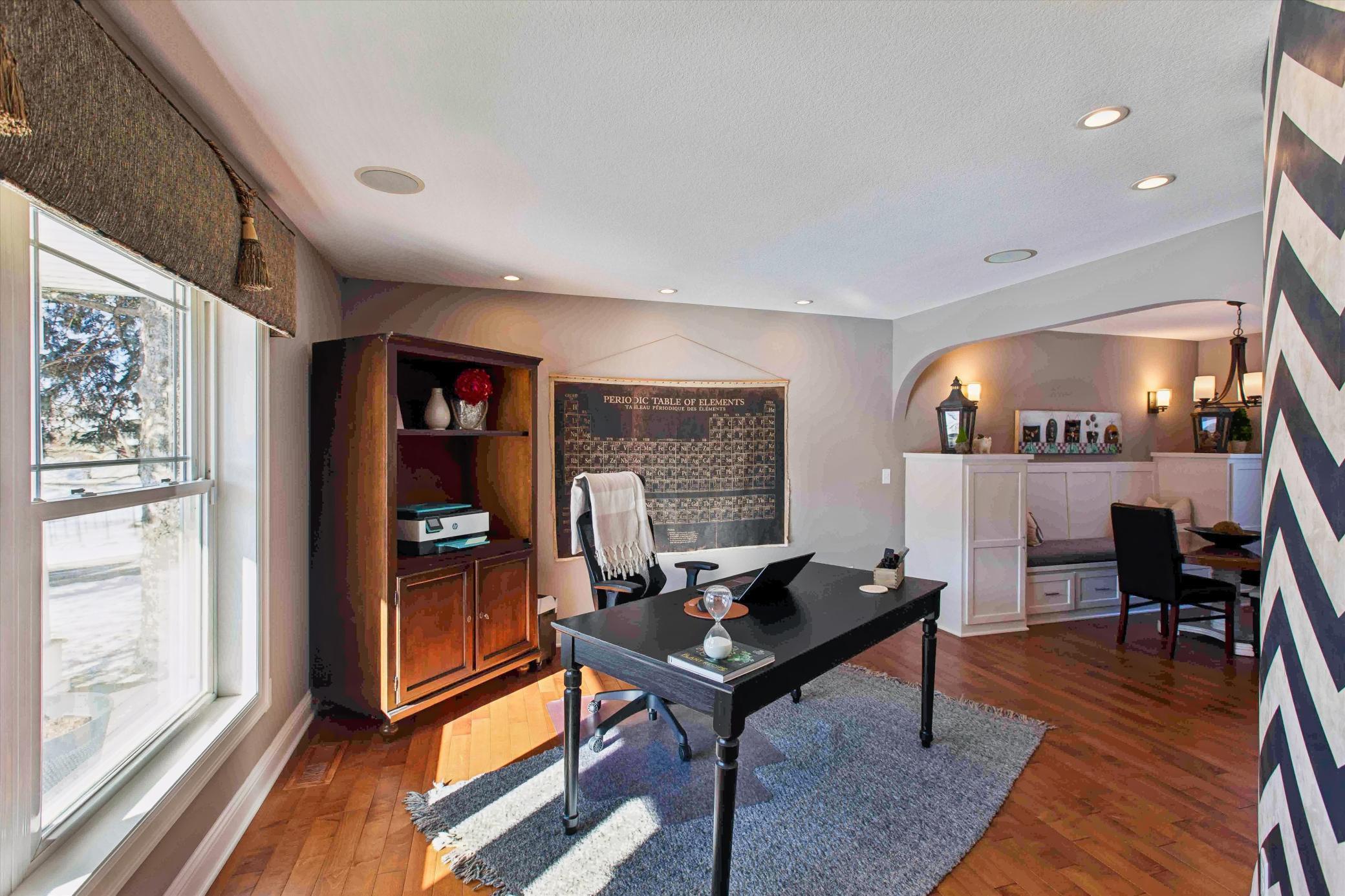 11844 Dunhill Road Eden Prairie, MN 55344 - Photo 11 of 38 Gallery Image 11