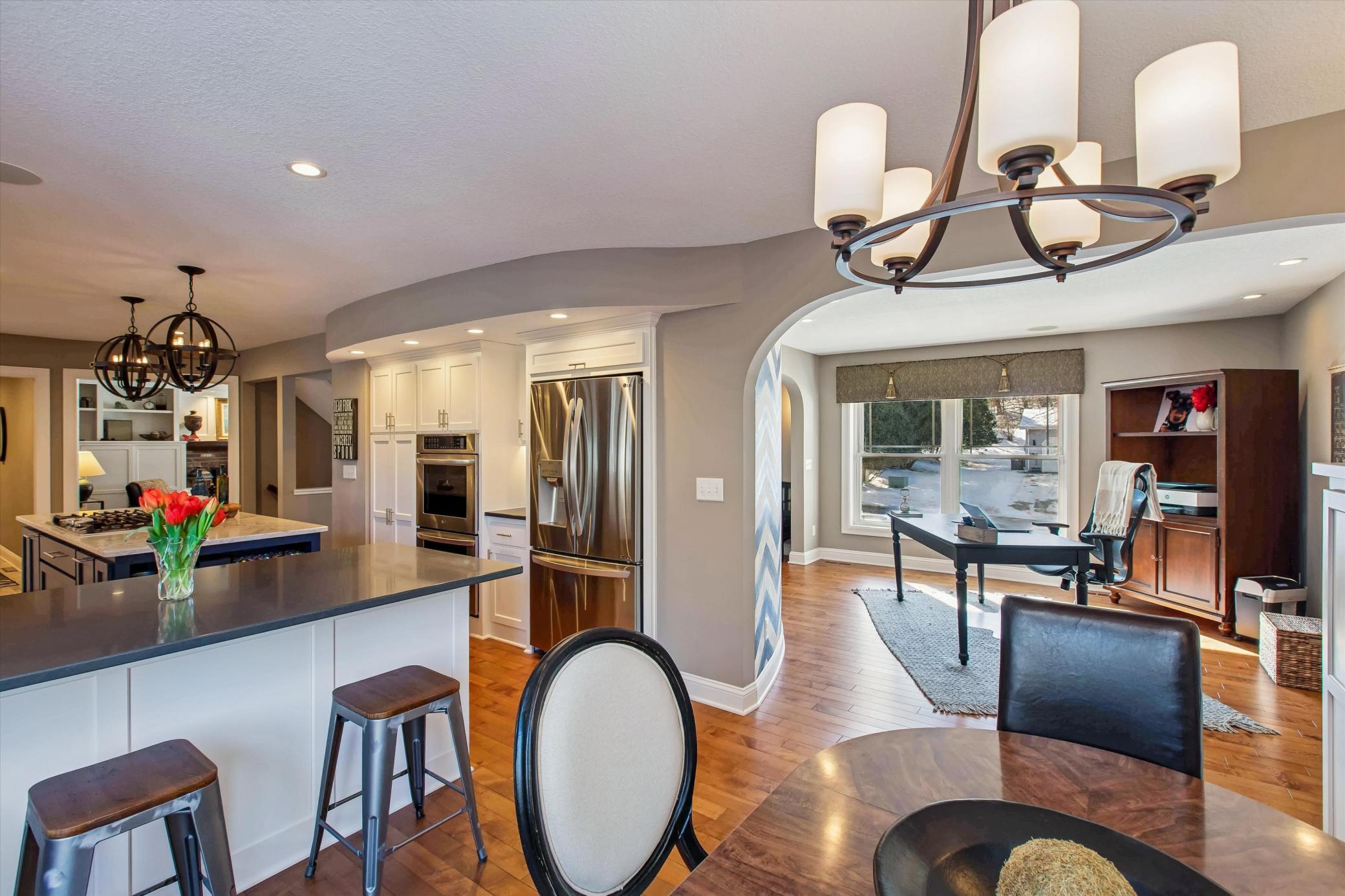 11844 Dunhill Road Eden Prairie, MN 55344 - Photo 13 of 38 Gallery Image 13