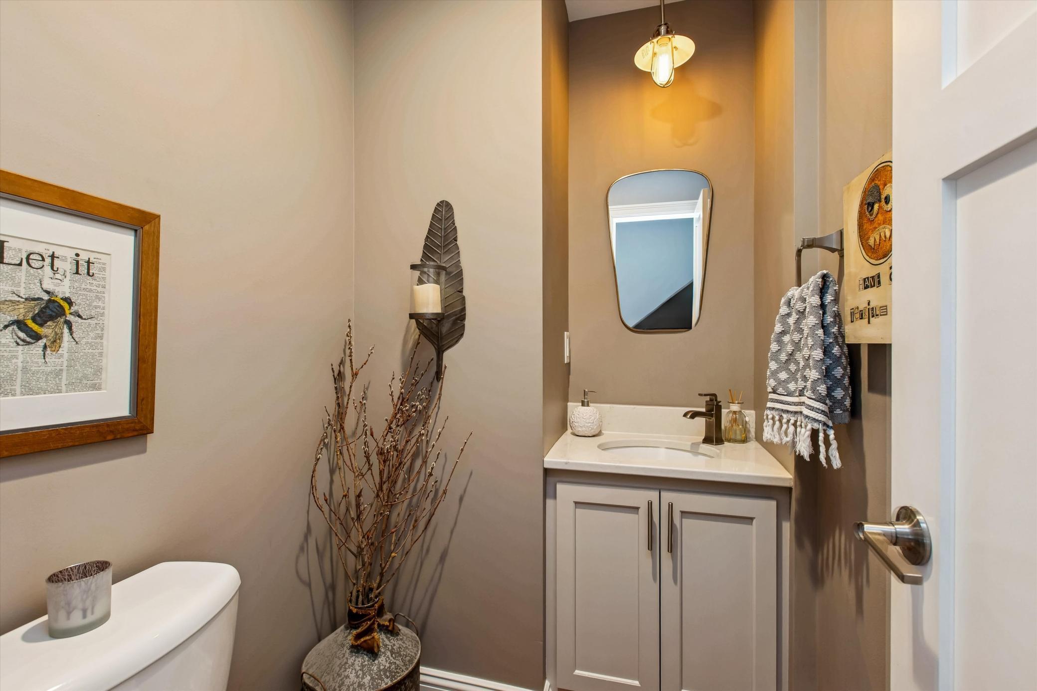 11844 Dunhill Road Eden Prairie, MN 55344 - Photo 17 of 38 Gallery Image 17
