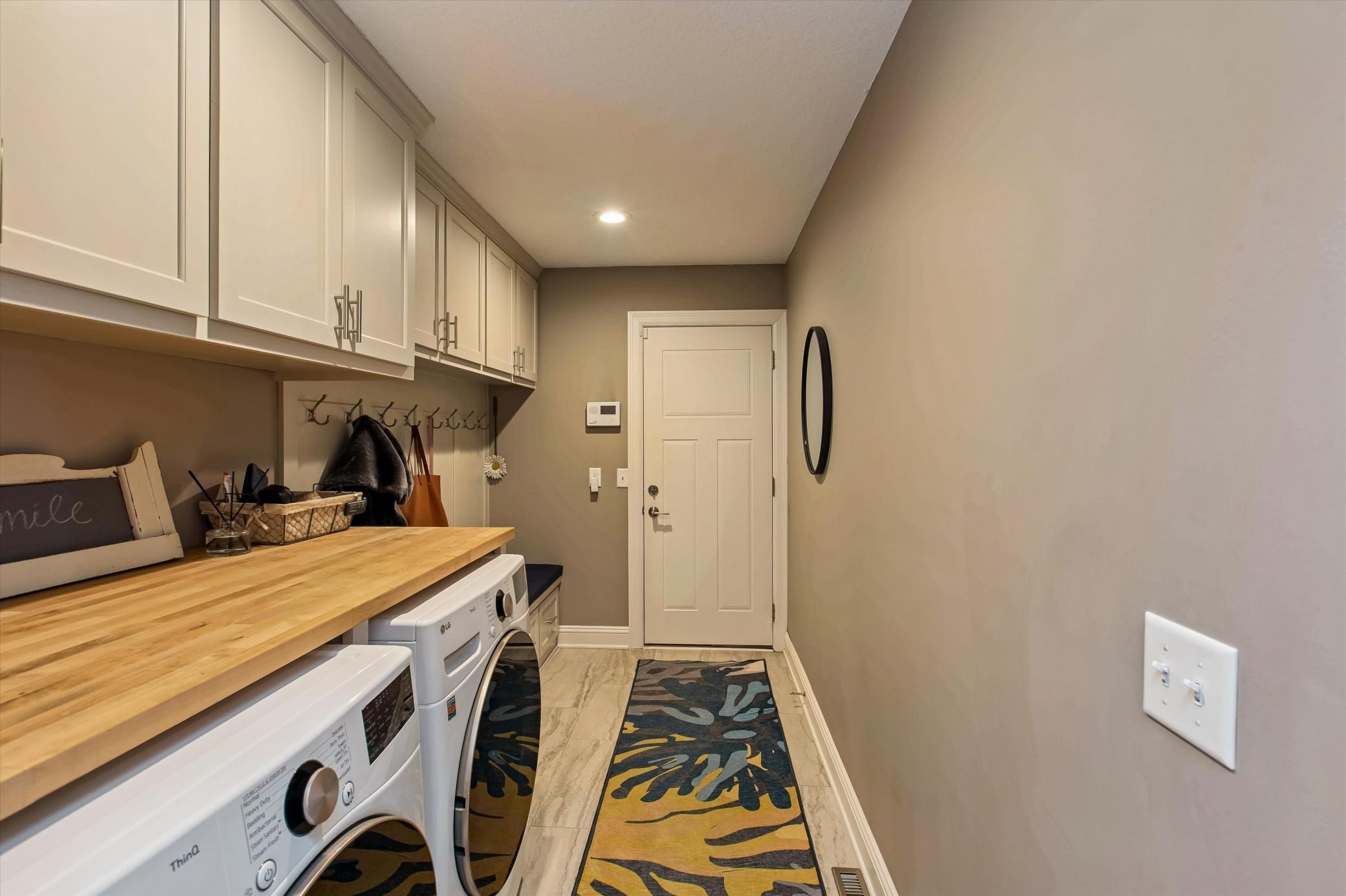11844 Dunhill Road Eden Prairie, MN 55344 - Photo 20 of 38 Gallery Image 20