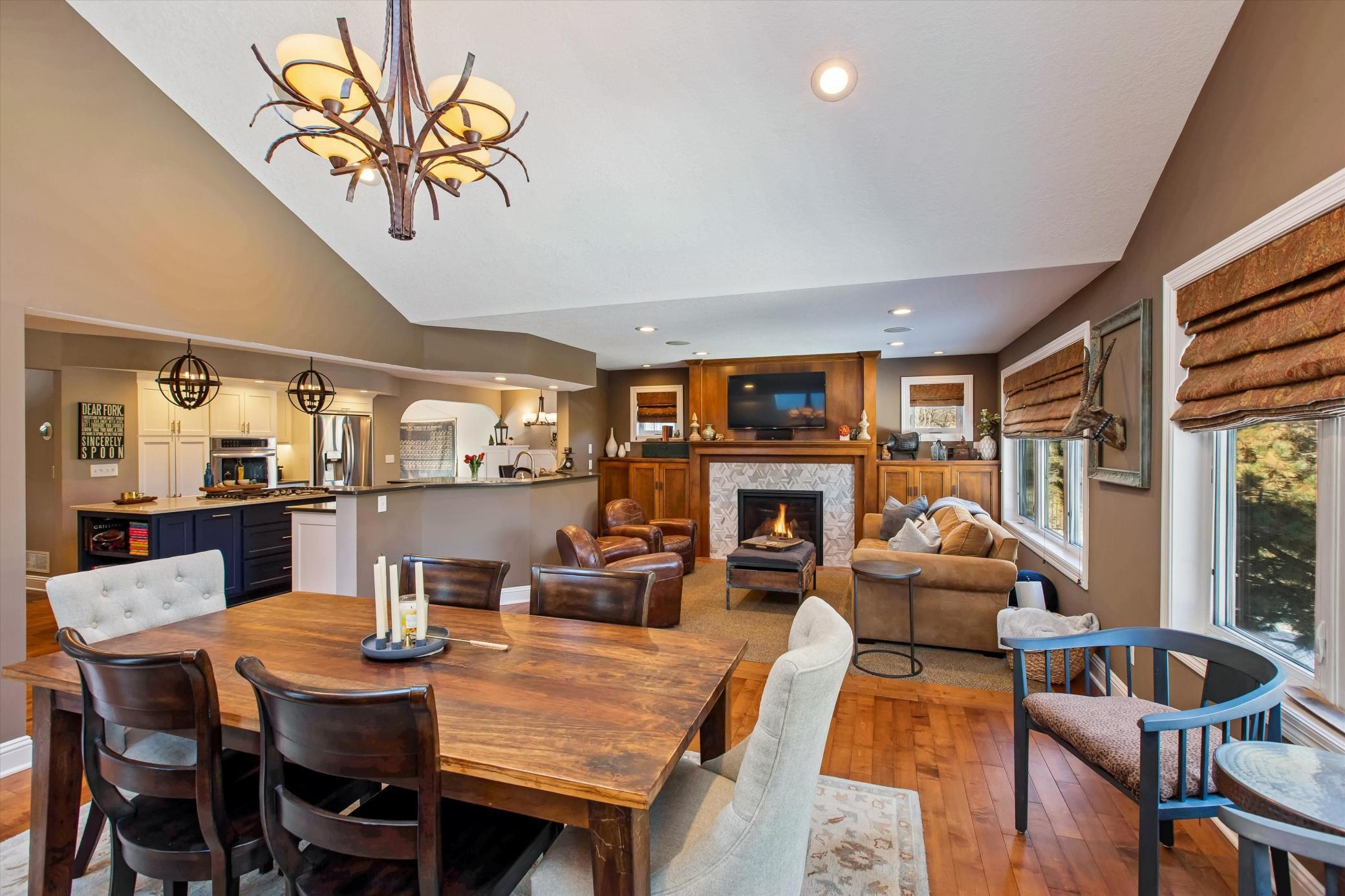 11844 Dunhill Road Eden Prairie, MN 55344 - Photo 23 of 38 Gallery Image 23