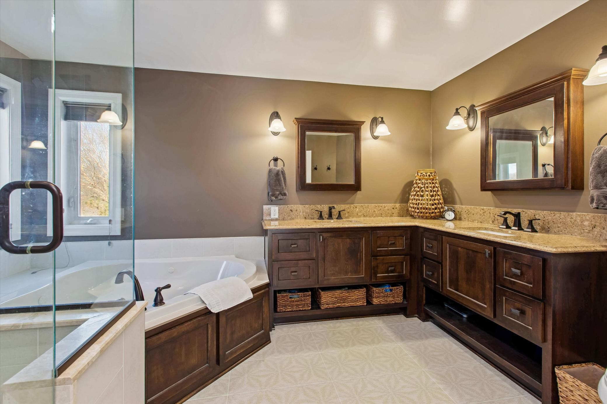 11844 Dunhill Road Eden Prairie, MN 55344 - Photo 28 of 38 Gallery Image 28