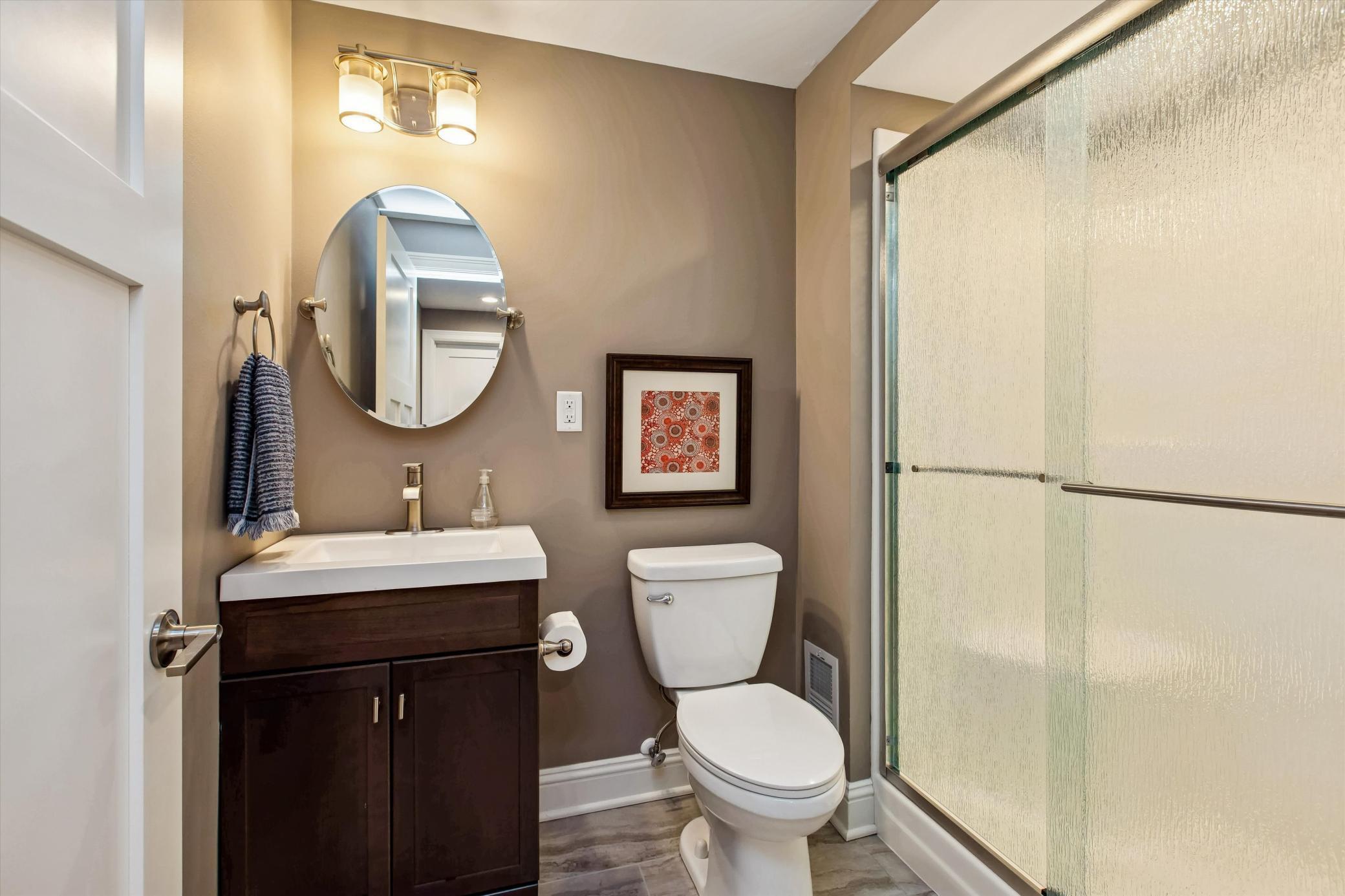 11844 Dunhill Road Eden Prairie, MN 55344 - Photo 34 of 38 Gallery Image 34