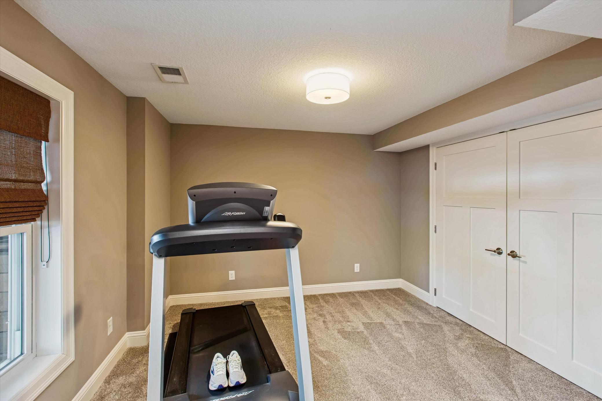 11844 Dunhill Road Eden Prairie, MN 55344 - Photo 36 of 38 Gallery Image 36