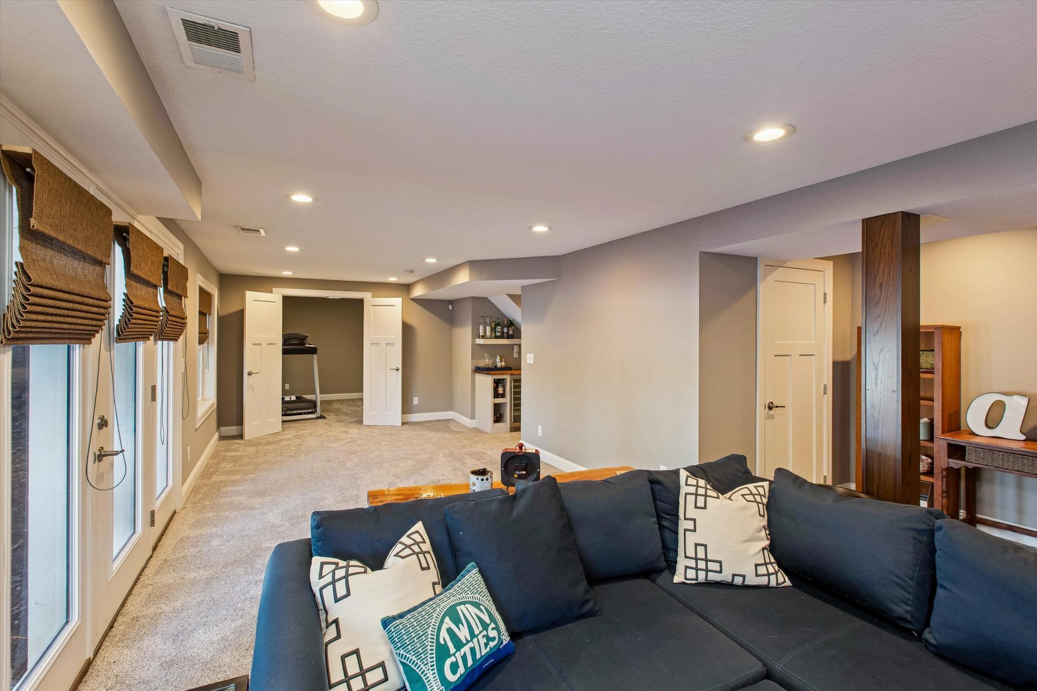 11844 Dunhill Road Eden Prairie, MN 55344 - Photo 37 of 38 Gallery Image 37