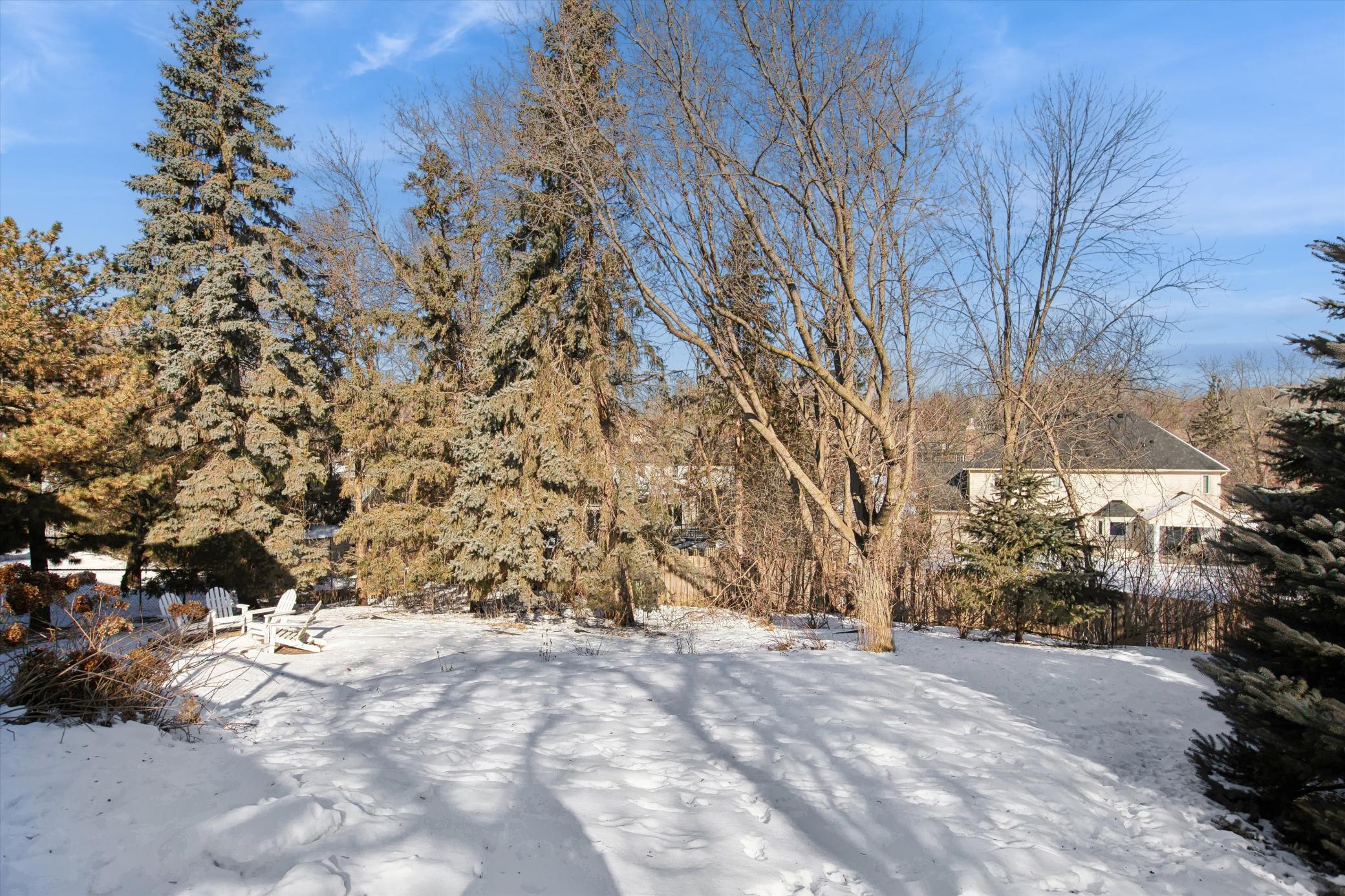 11844 Dunhill Road Eden Prairie, MN 55344 - Photo 4 of 38 Gallery Image 4