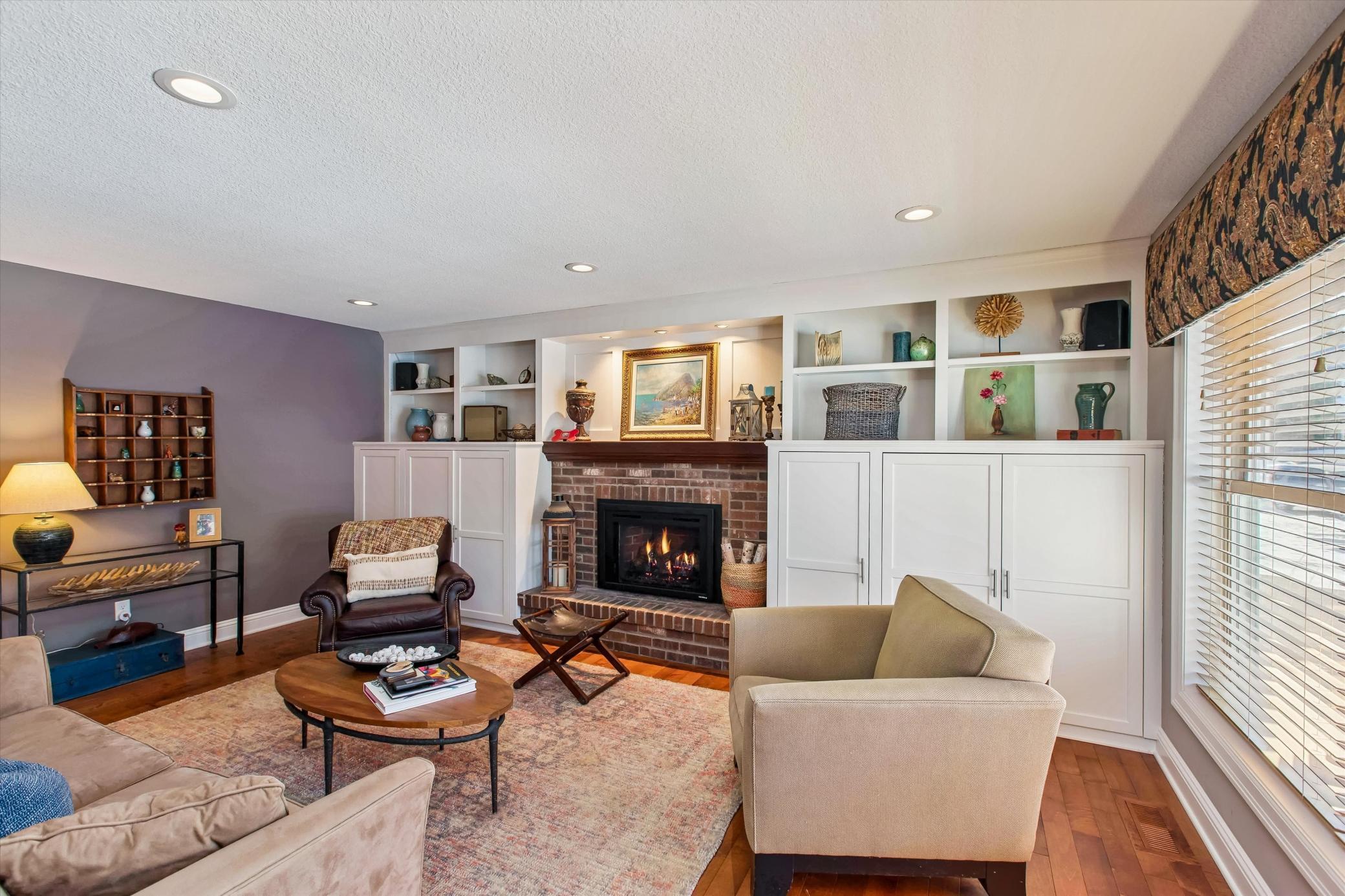 11844 Dunhill Road Eden Prairie, MN 55344 - Photo 7 of 38 Gallery Image 7