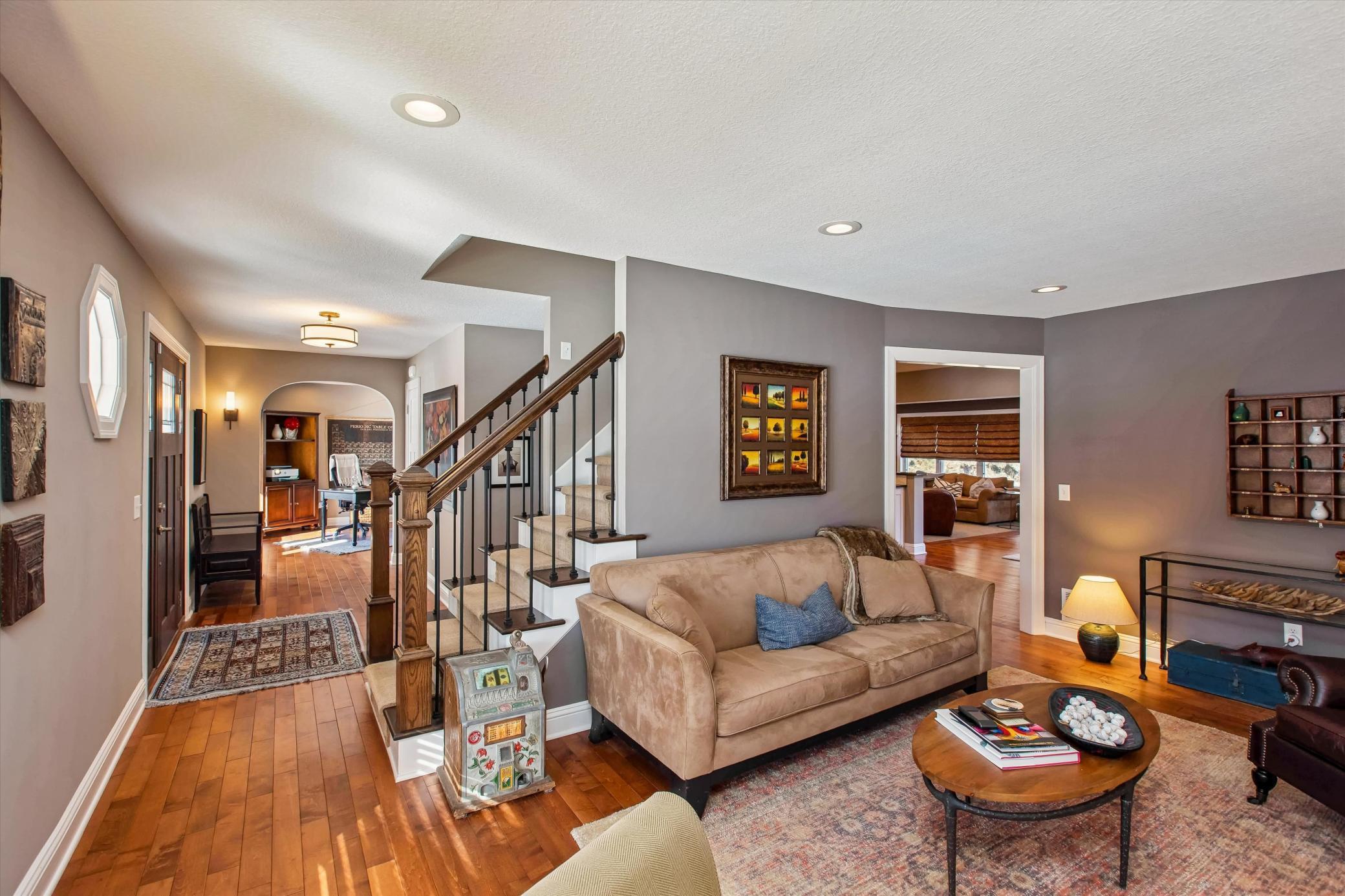 11844 Dunhill Road Eden Prairie, MN 55344 - Photo 9 of 38 Gallery Image 9