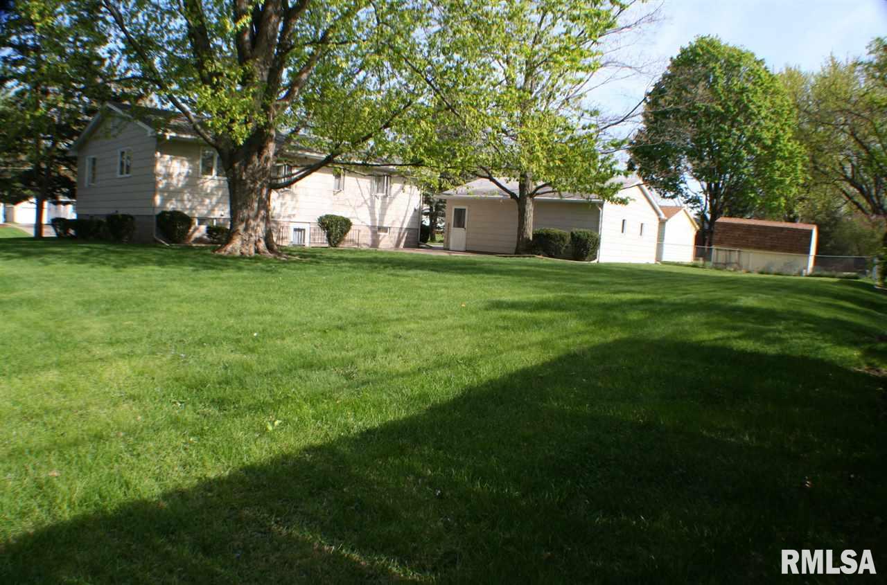 1823 46th Street Moline, IL 61265 - Photo 18 of 19