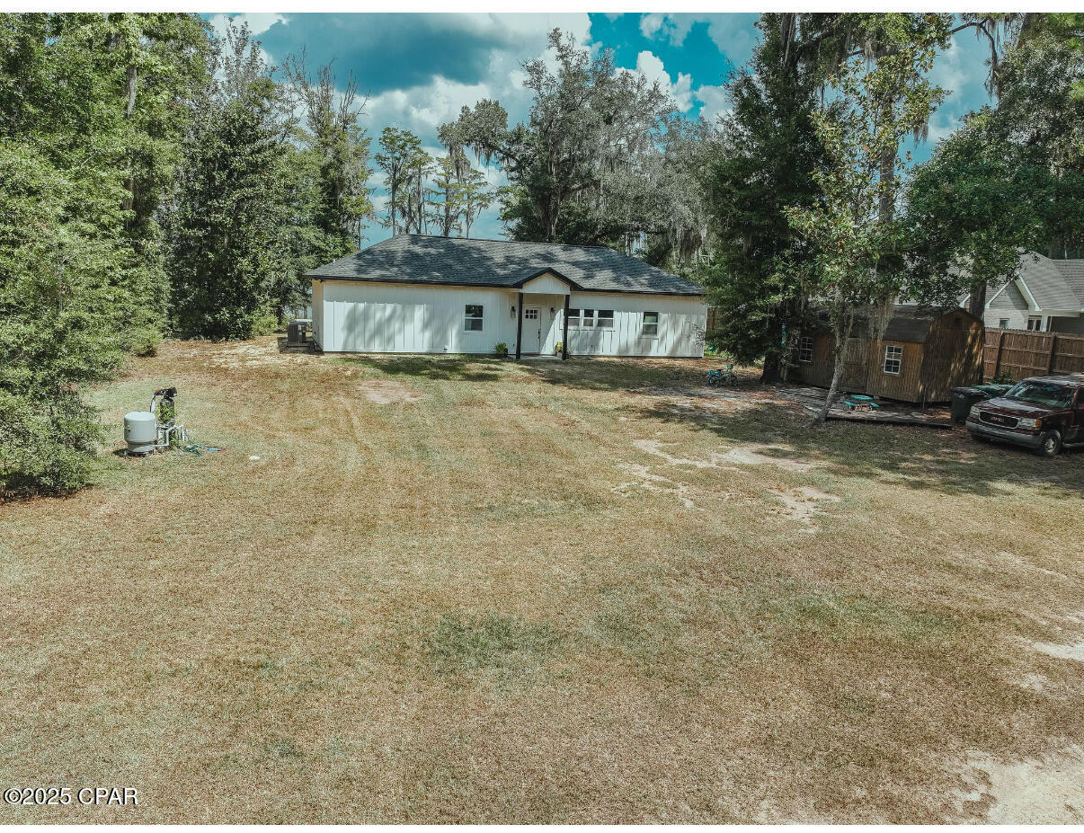 3034 Paradise Lakes Road Vernon, FL 32462 - Photo 4 of 50