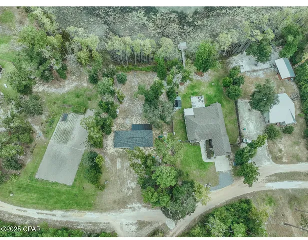 $395,000 | 3034 Paradise Lakes Road, Vernon, FL 32462