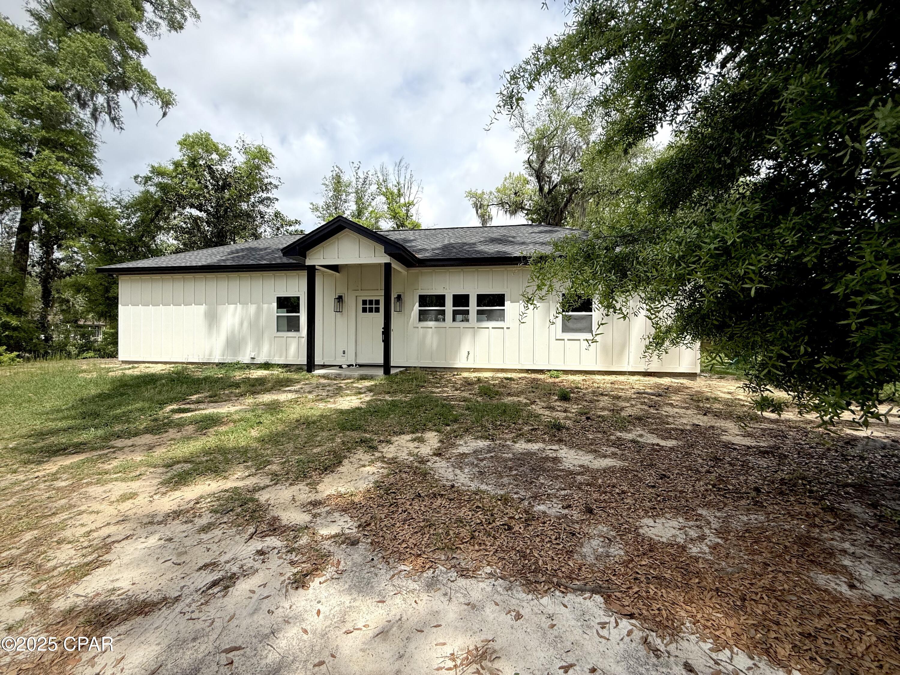 3034 Paradise Lakes Road Vernon, FL 32462 - Photo 7 of 50