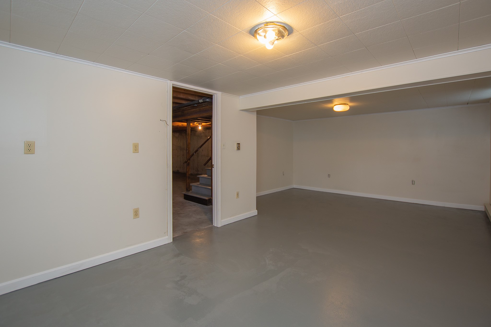 37 Davis Road Merrimack, NH 03054 - Photo 28 of 40