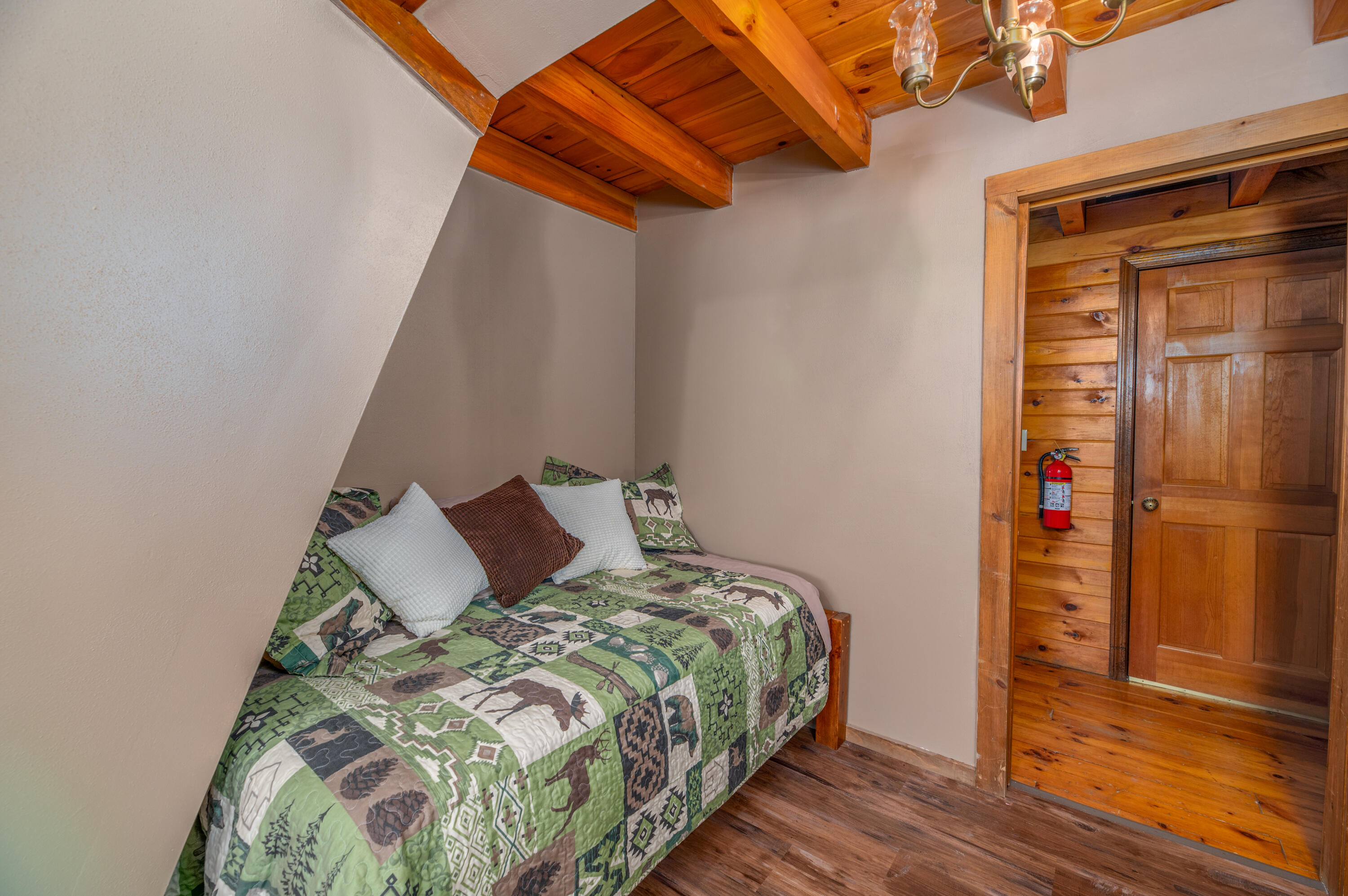 153 Stetson Road Hartford, ME 04220 - Photo 25 of 84 Interior7