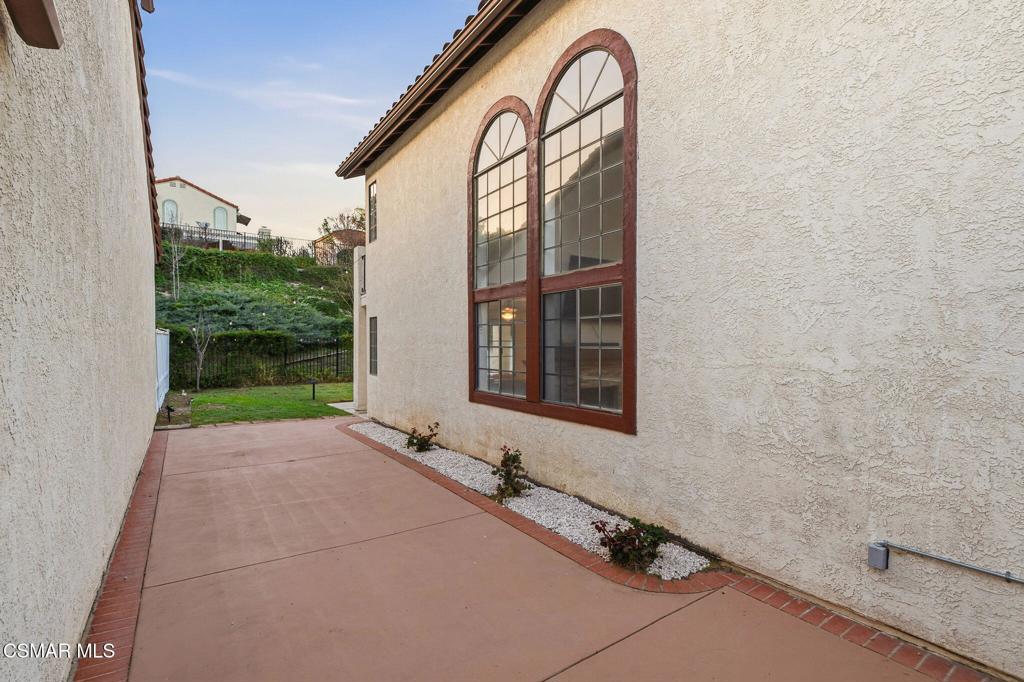 847 Links View Drive Simi Valley, CA 93065 - Photo 35 of 45