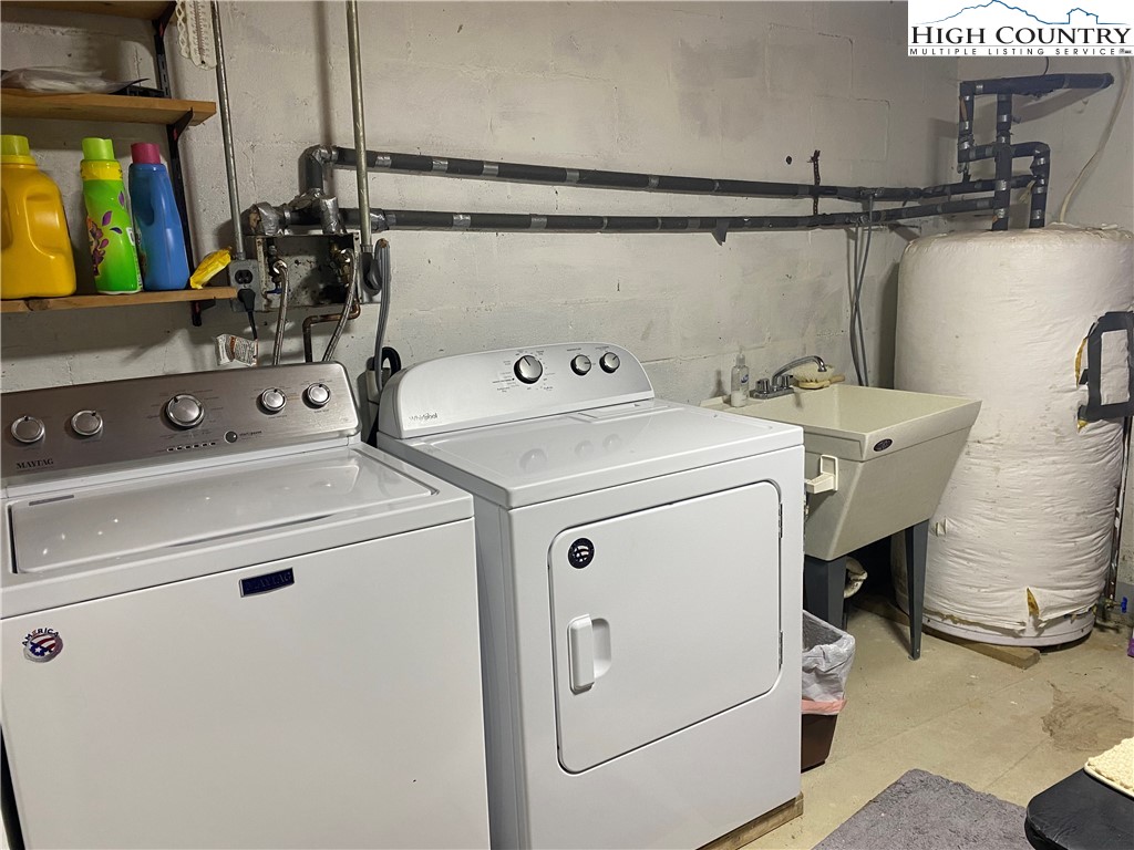 175 Ash Loop Newland, NC 28657 - Photo 36 of 46 a utility room with dryer and washer