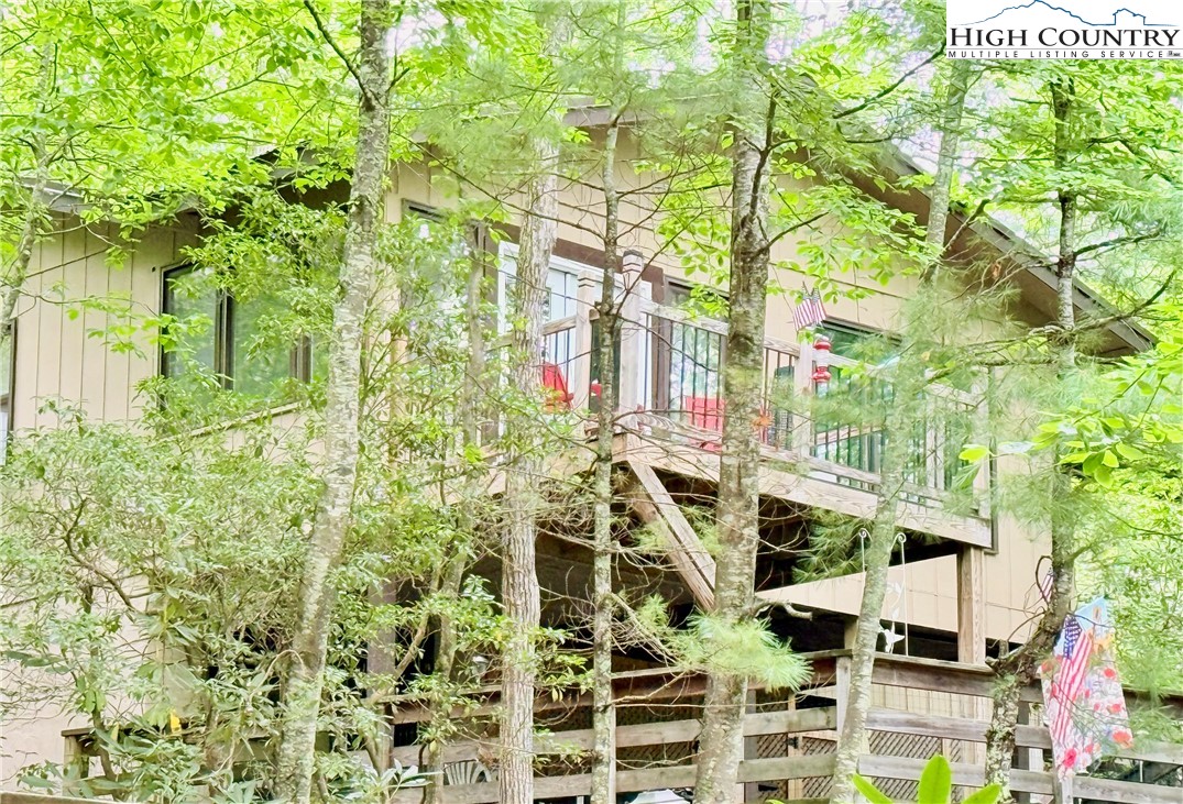 175 Ash Loop Newland, NC 28657 - Photo 4 of 46