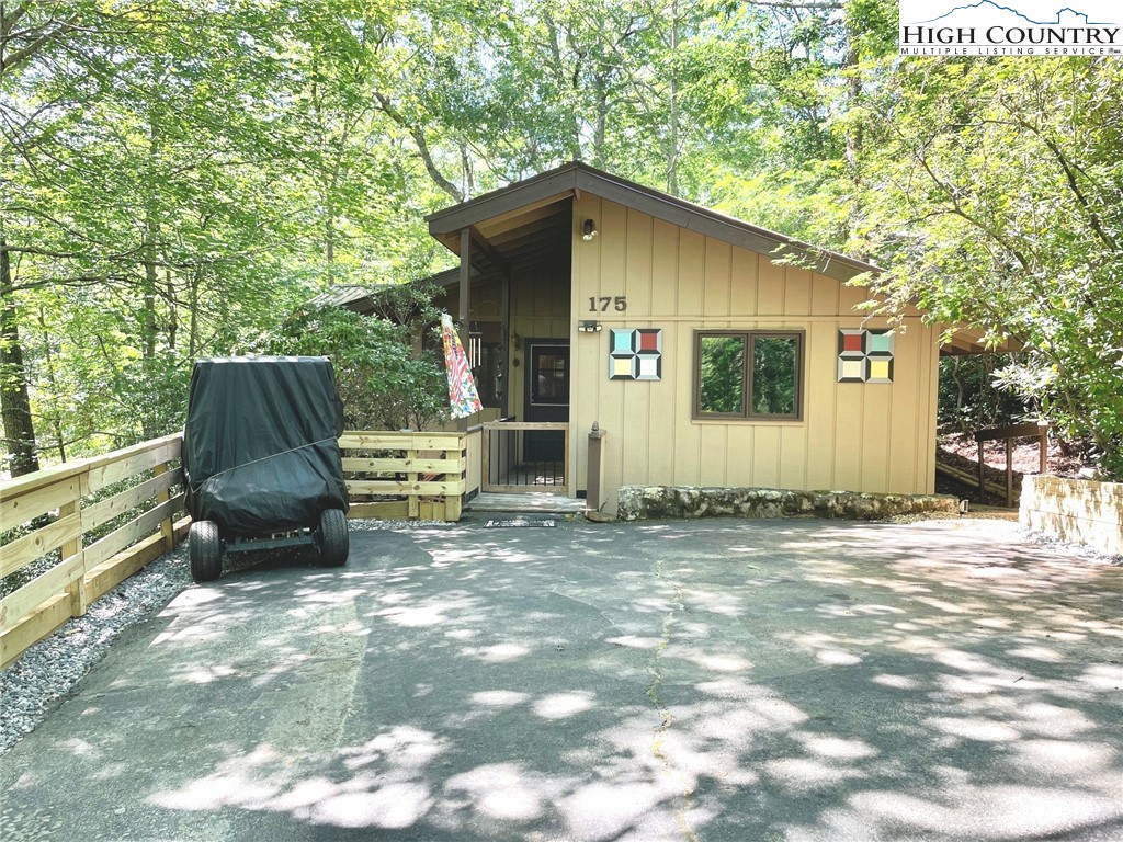 175 Ash Loop Newland, NC 28657 - Photo 5 of 46