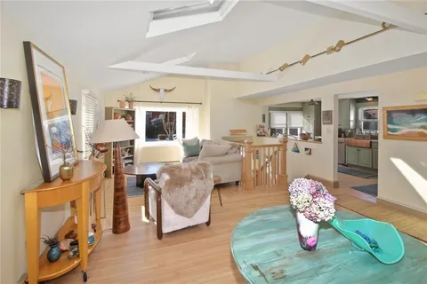 $950,000 | 6 Sullivan Street, Newport, RI 02840