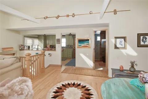 $950,000 | 6 Sullivan Street, Newport, RI 02840