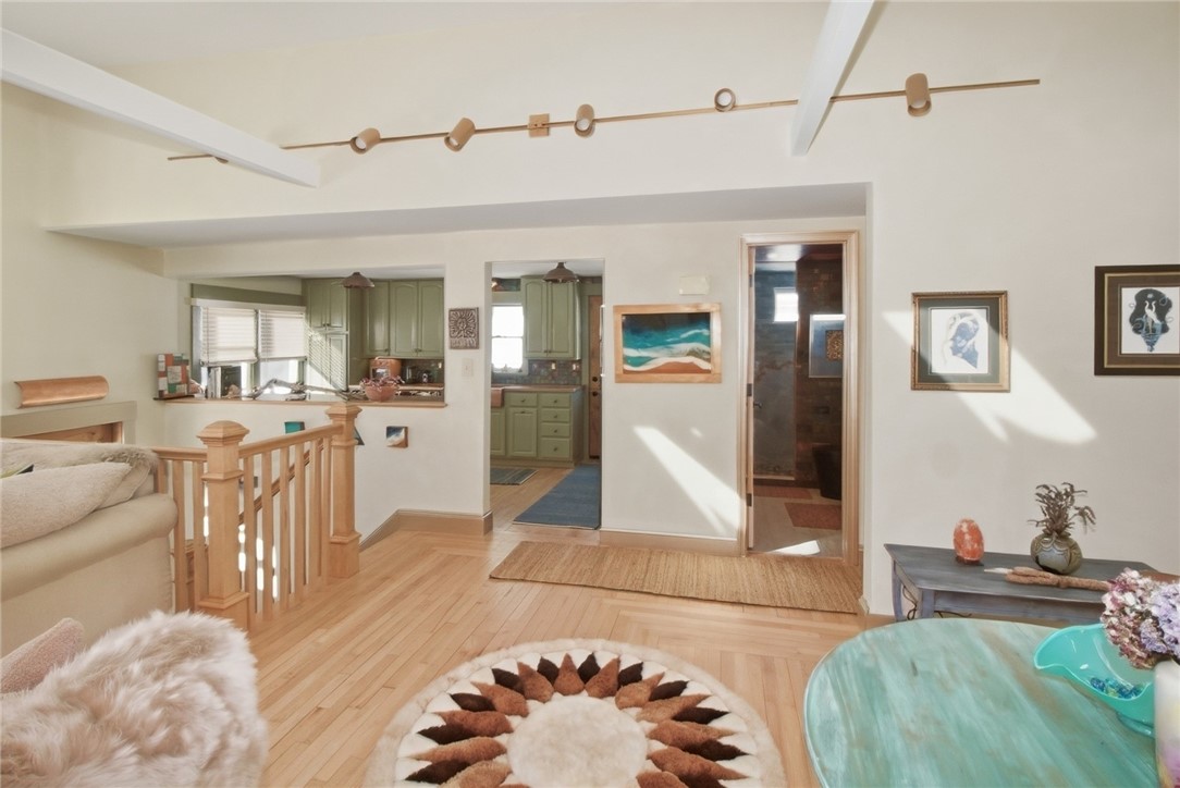 6 Sullivan Street Newport, RI 02840 - Photo 12 of 41