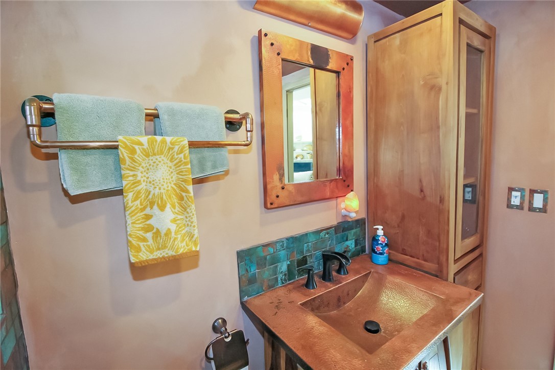 6 Sullivan Street Newport, RI 02840 - Photo 18 of 41