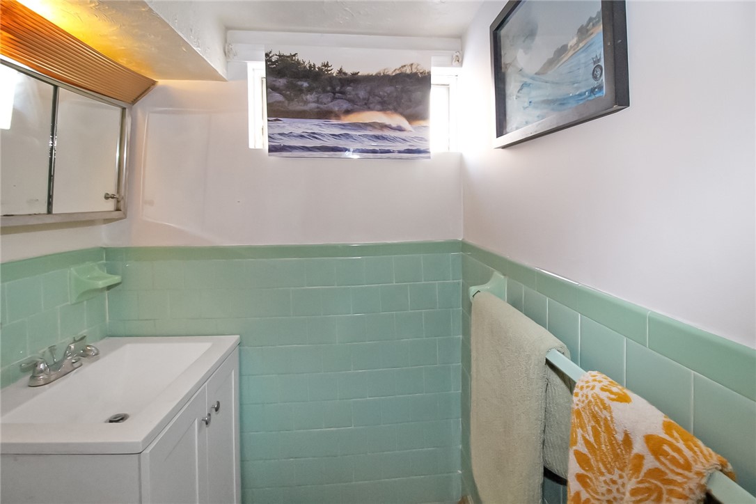 6 Sullivan Street Newport, RI 02840 - Photo 33 of 41