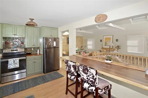 $950,000 | 6 Sullivan Street, Newport, RI 02840