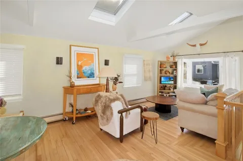 $950,000 | 6 Sullivan Street, Newport, RI 02840