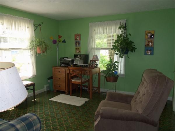 187 Mount Vernon Road Chicopee, MA 01013 - Photo 11 of 14 Gallery Image 11
