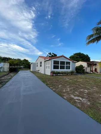 $439,000 | 2471 Dewey Street, Hollywood, FL 33020