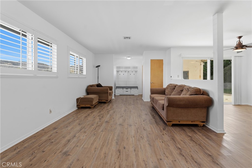 5604 Katherine Street Simi Valley, CA 93063 - Photo 8 of 34